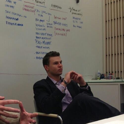 HKICEO's profile picture. http://t.co/mcHDJuSmd3