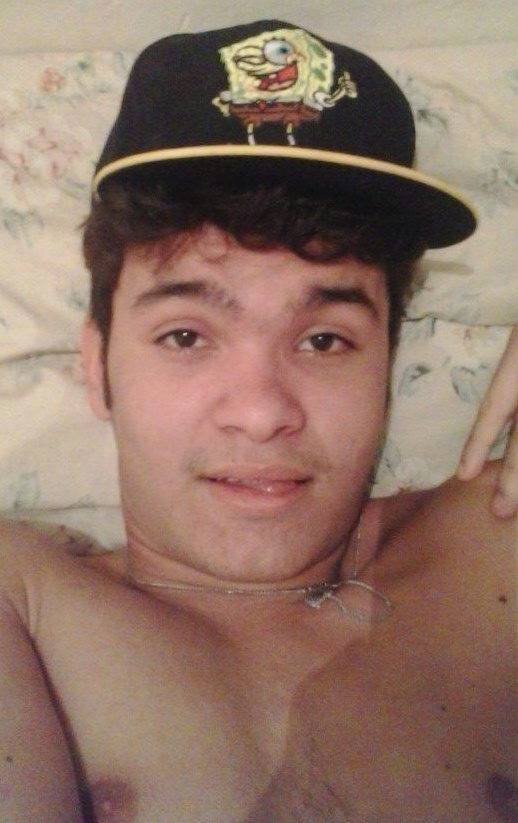 17 anos,gay,solteiro e amo curti a vida
