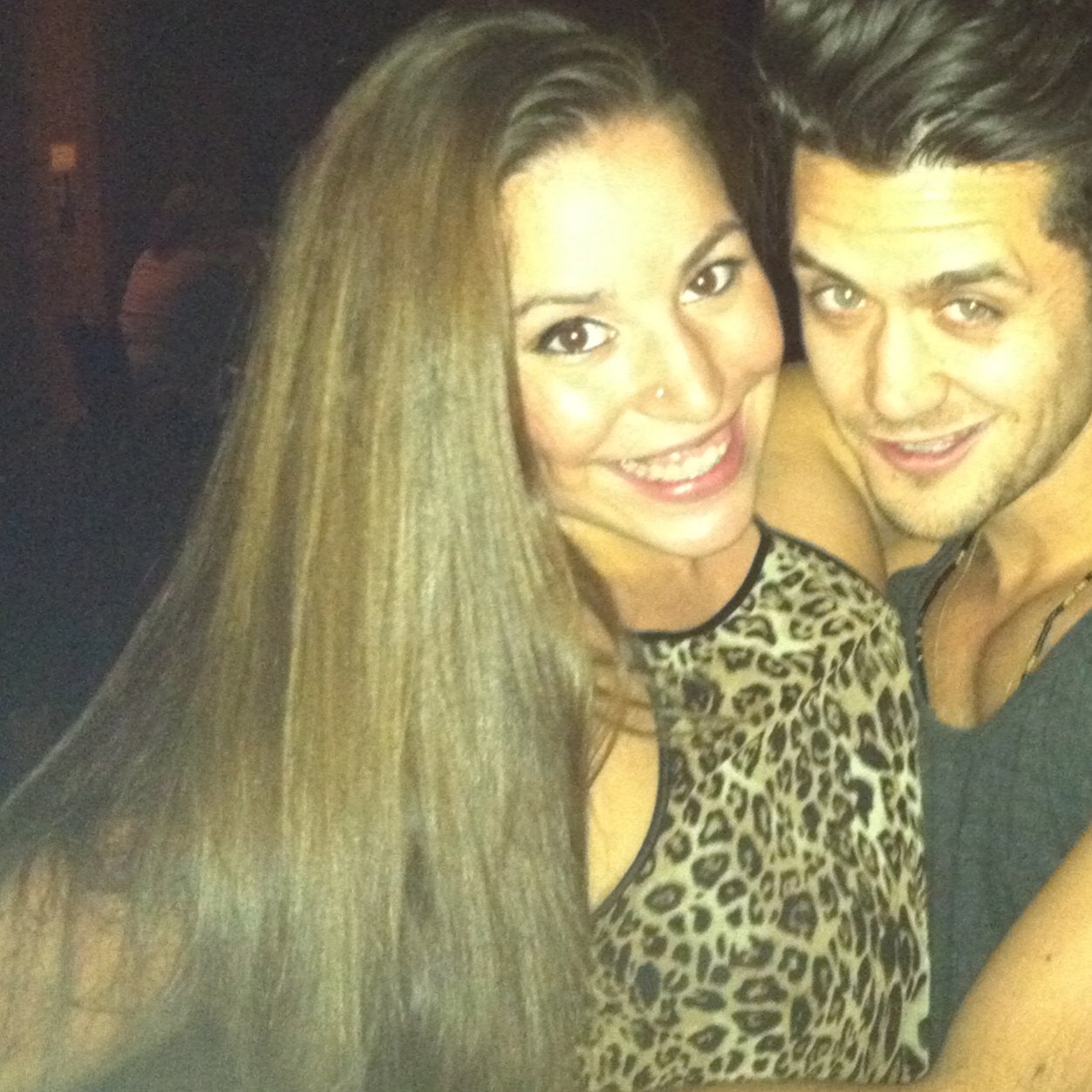 bnbearbigcity's profile picture. here in these deep city lights, girl could get lost tonight