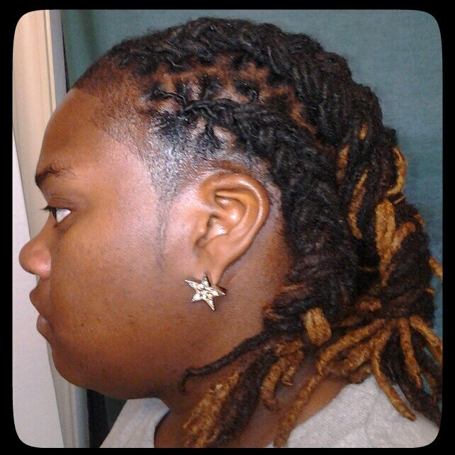 Im a 24 Year Old Studd....Lookin for Cool Friends.....Follow Me n il Follow You Back!! #TeamFollowBack