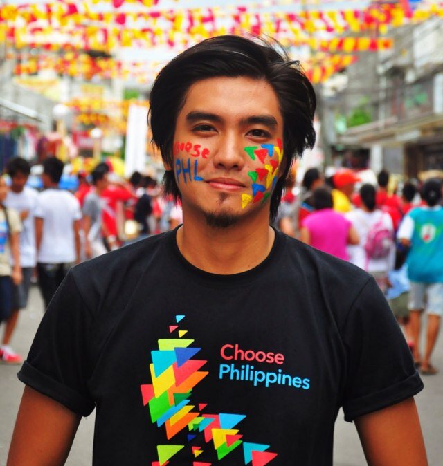 Editor-in-Chief, ABS-CBN Choose Philippines. Youth leader, volunteer, writer, traveler, never-a-dancer, never-a-singer, hindi-pa-rin-tumatangkad.