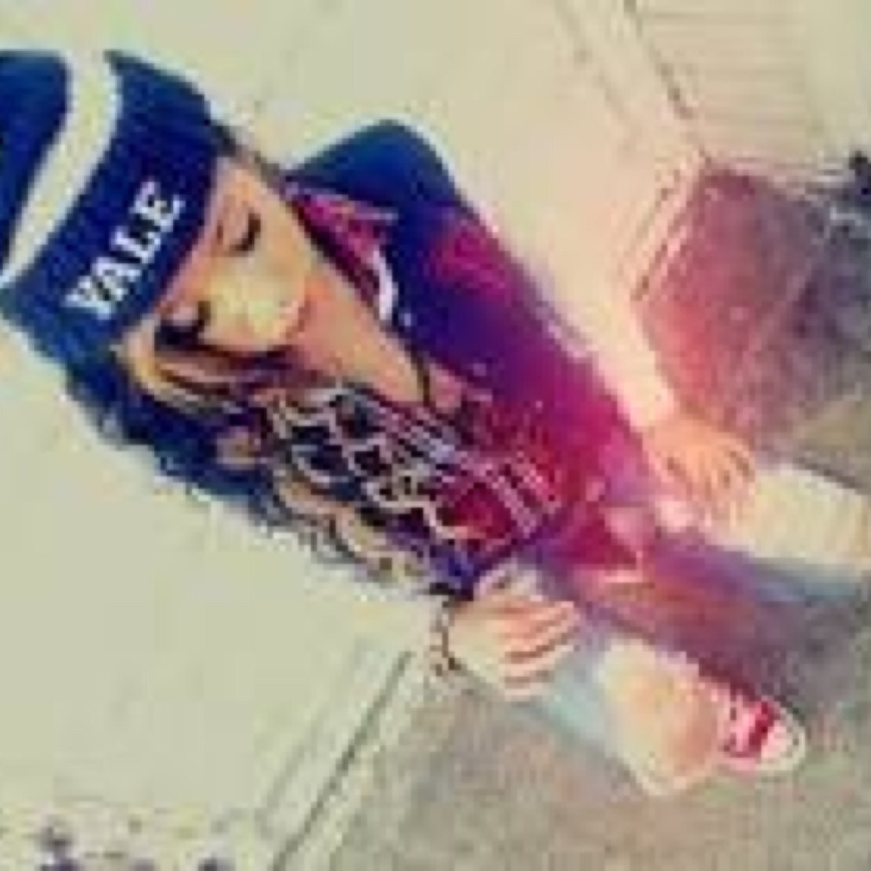 My names maddy i m a girl from the UK i love rapping and i am thinking of seeting up a youtube for my rapping and maybe singing if i get over a 1000 followers!