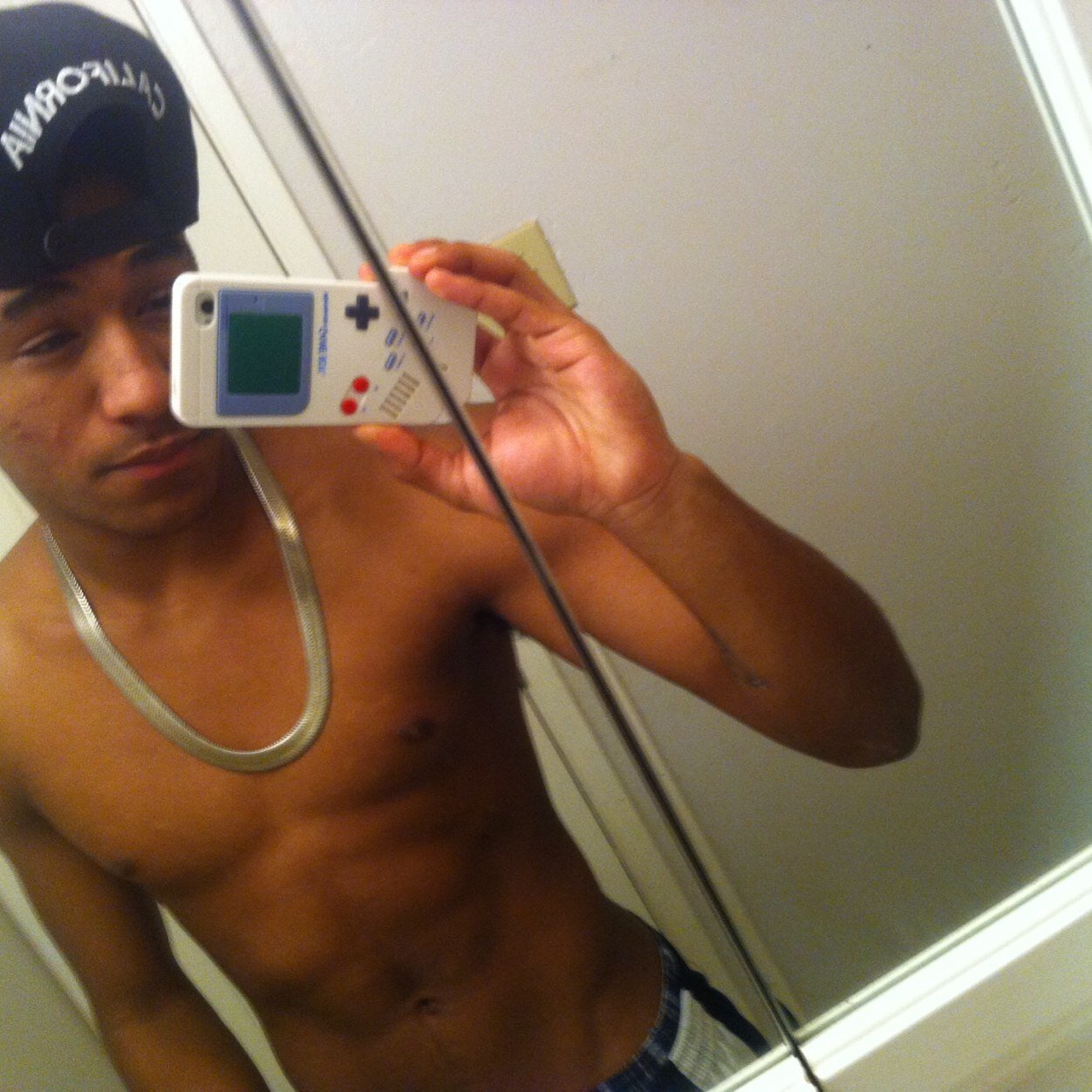 Hmu ( Kik - Tonyy ) (Insta- ya_boy_tonyy) 
Follow a nigga