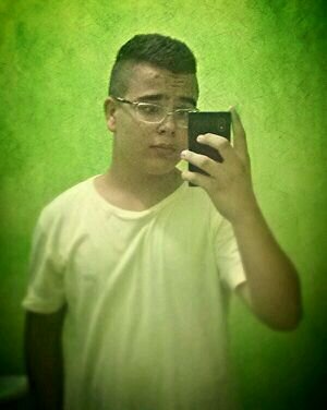 nem sei se te mereço mas quero dividir contigo meu sobrenome e meu endereço...   @brunoosouzaa