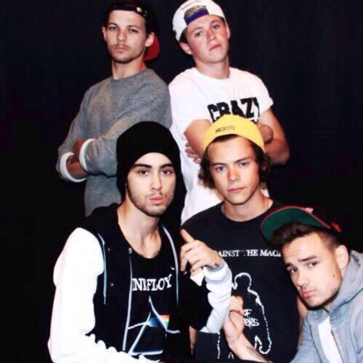 Hi Im here for all you 1D fans! Feel free to follow :)• 0/5 • ily❤️