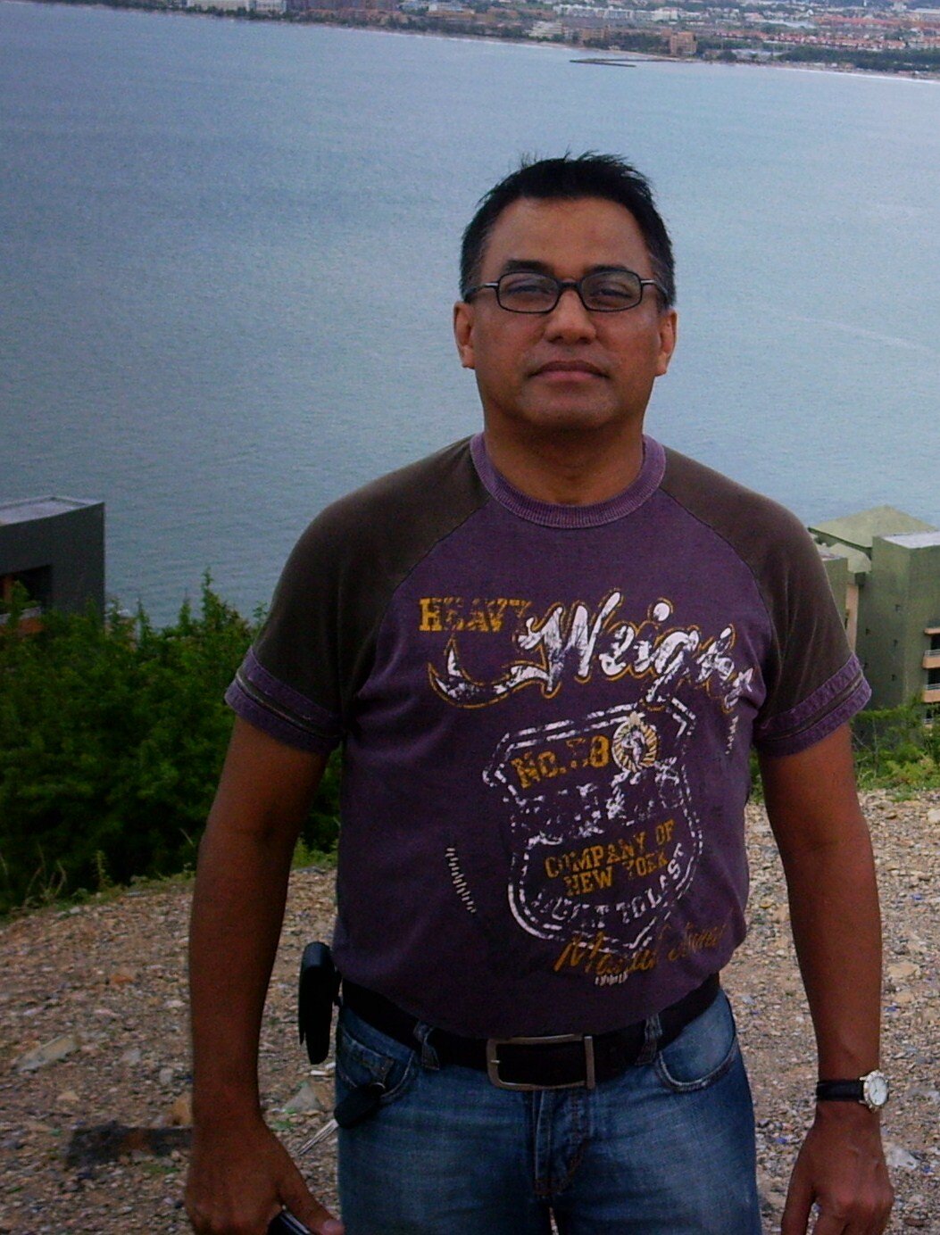 Venezolano, Barcelones, Ingeniero Civil 36 años de graduado, competitivo, feliz con lo que hago y abierto a cambios siempre con mente positiva