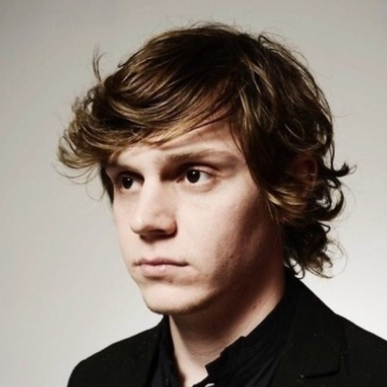 ouch_evan's profile picture. AMERICAN HORROR STORY. THATS IT. BYE.