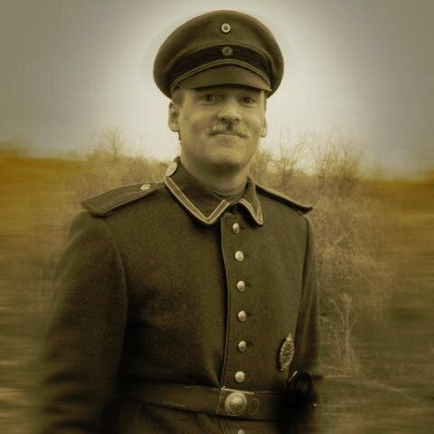 ldkaun's profile picture. Proud father of two beautiful daughters, commercial pilot, advanced ground instructor, re-enactor,