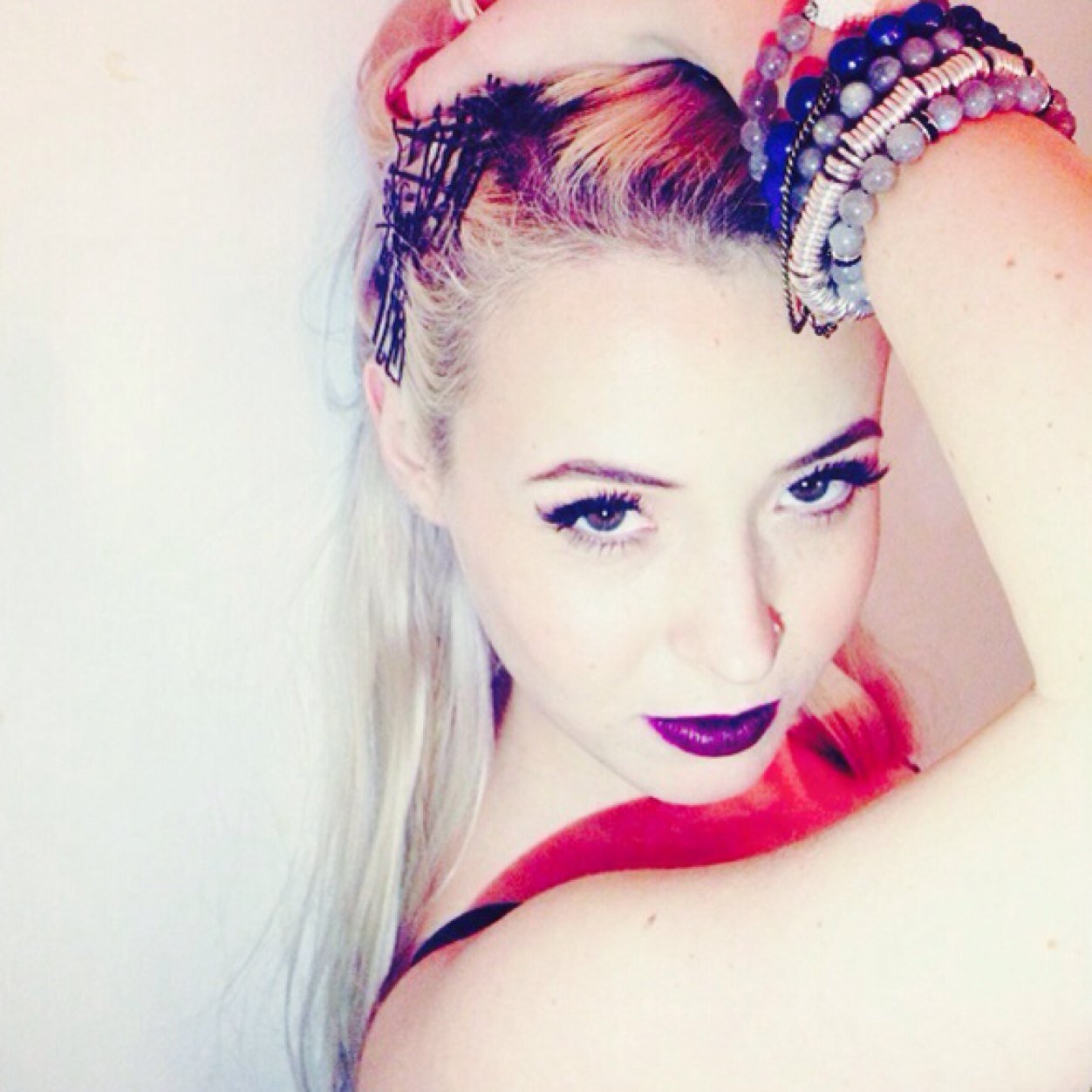 bchained's profile picture. We are an independent jewelry company based out of Toronto, Canada. We have a passion for fashion & lifestyle! 
Visit our website at http://t.co/KFcs6dWW7l