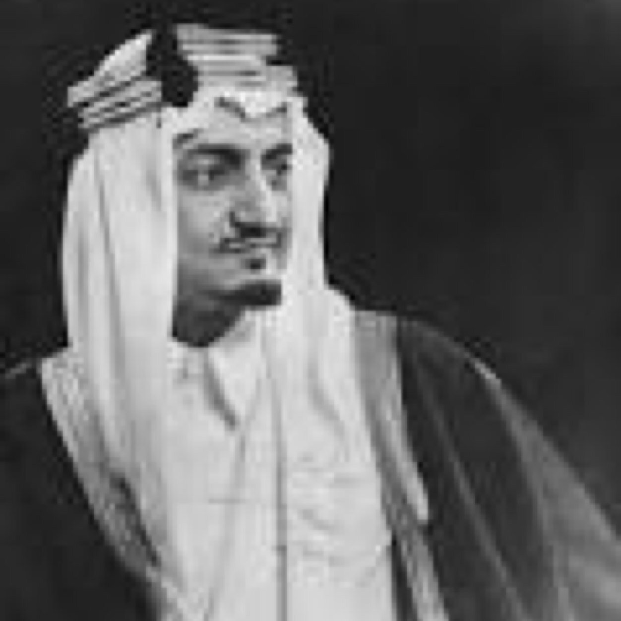 ‏اسعى للرُقي دائما ، أعشق الشعر لكن لا اتقنه جيداً و المهم لا تنسى ذكر الله - استغفر الله و أتوب إليه -