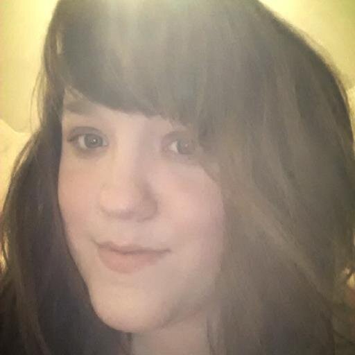 Holly Michaels (allyhollym) Twitter