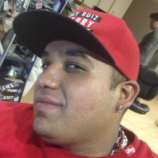 Conductor del  programa #BeberlyRiot por #TongueLive #Rap #HipHop  @TongueMagazine P.I.M.P. Goldo, malano puelco... pero muy pero muuuuuy puelco/