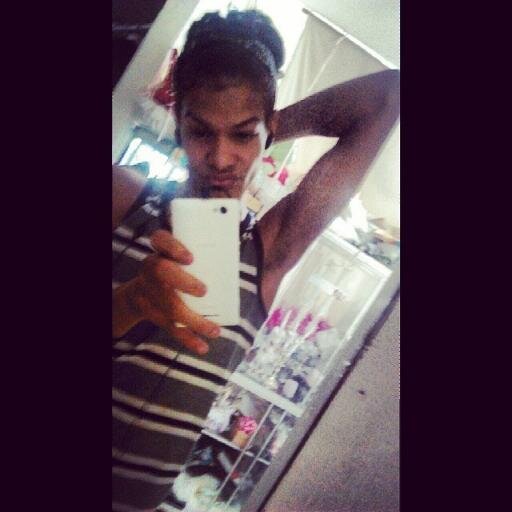 TGgeni's profile picture. Te Exigen Sinceridad y se Ofenden Si le Dices la verdad Entonces                           ¿Te Ofendo por Sinceridad O te miento Por Educación ?