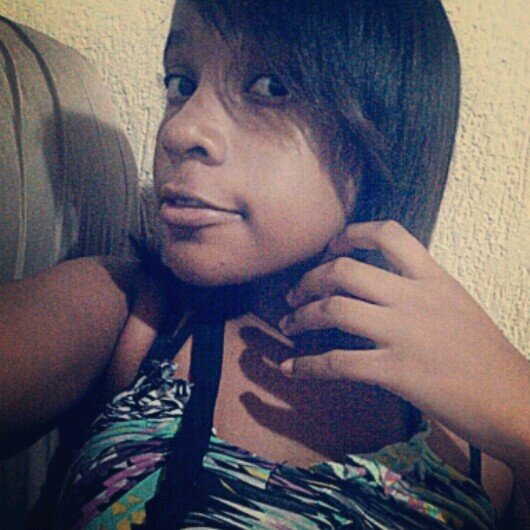 #Beerlly brasileira,14 anos, onze20;Canetabeats;Pacificadores;Racionais; bloco qu4tro & Hungria  sou assim complicada, poucos me entendem.