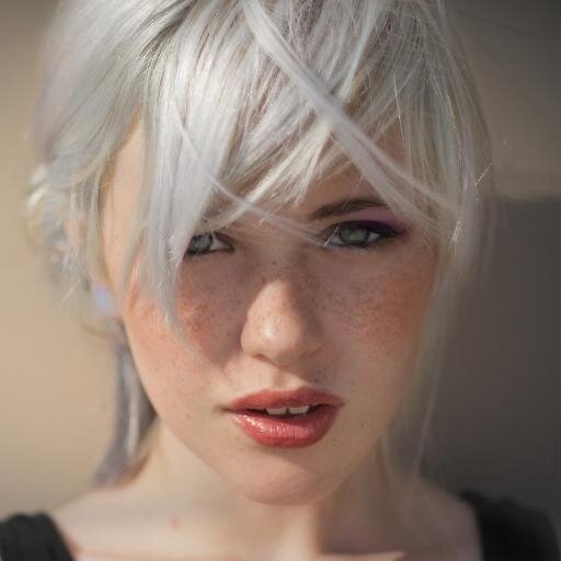Music writer for Cut Copy magazine. Rock chick. When I have children, I'm going to make them watch the movie 2012... and tell them I survived it like a boss.