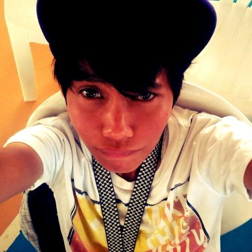 Twitter addict_ Fil-Am_Generous_ Endorser_ Model_College student_ VJ_Facebook addict_Singer_Dancer_Family Oriented_Son of God_