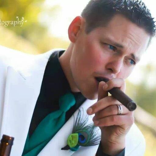 KneeDeepINK's profile picture. Father, Composer, laborer, Writer, Thinker, ambitious, Artist, underground, hiphop, weed, cannabis, #music #underground #hiphop #singing