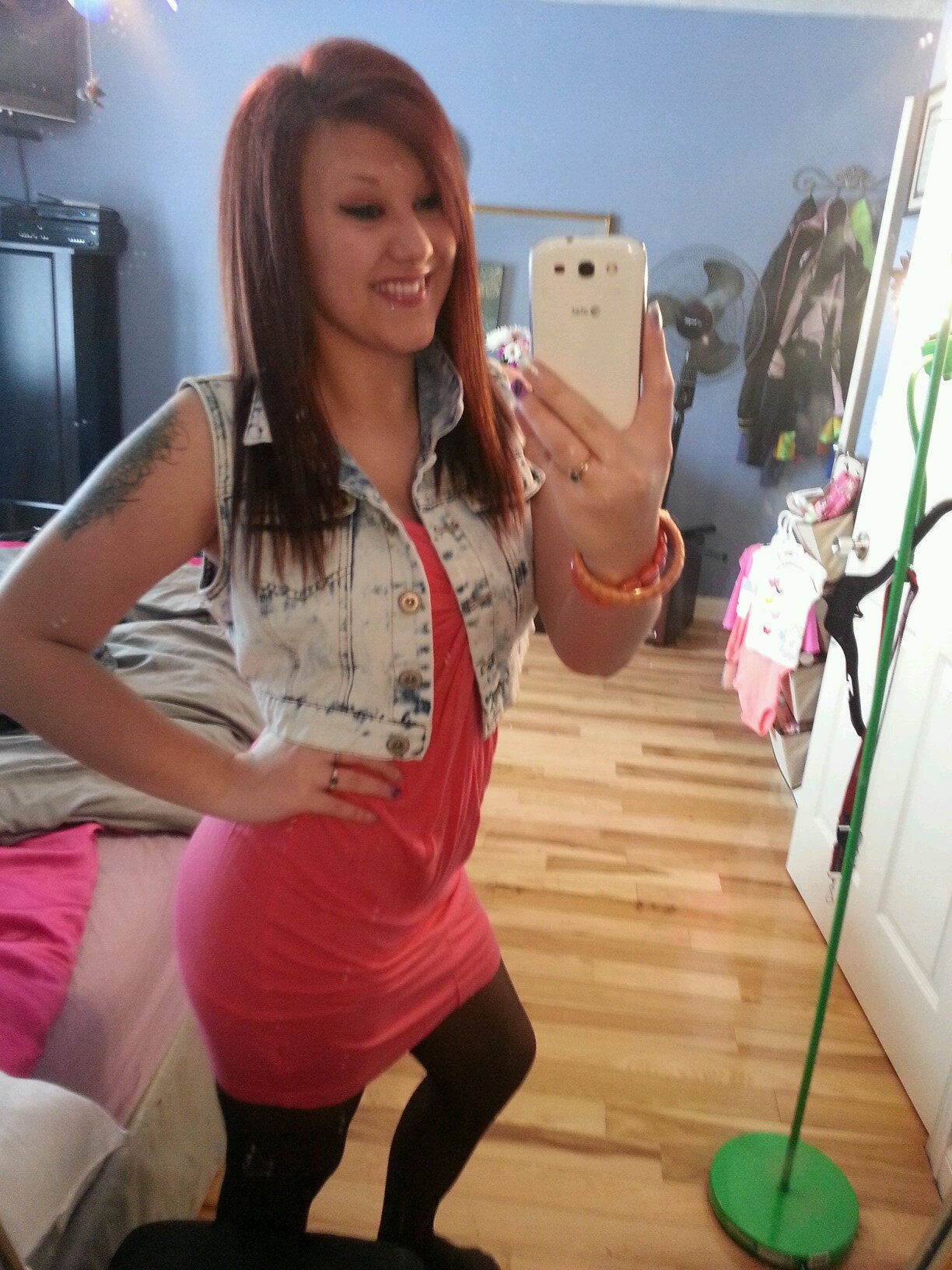 its your girl baleigh ,Dm me if you want to get to know me im always down for new people to talk.  xoxo
- indianapolis , indiana .
