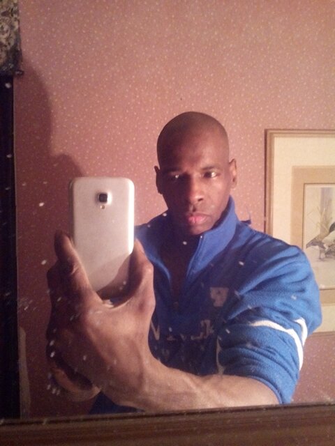 works as a mgnt trainer http://t.co/jouof1VF4K