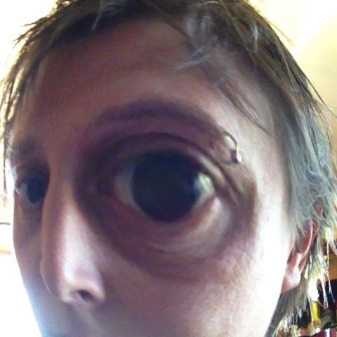 elzitos's profile picture. technicien son, épicurien, amateur de musique et de bonne compagnie.