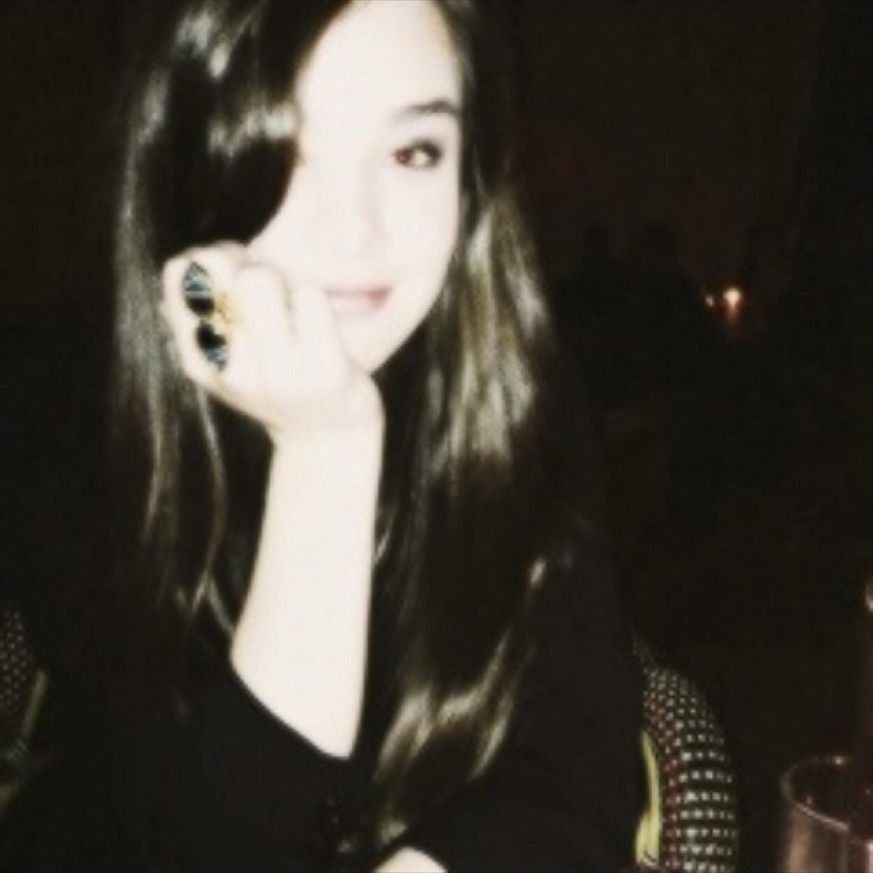 ohmyhailee's profile picture. she's my twin