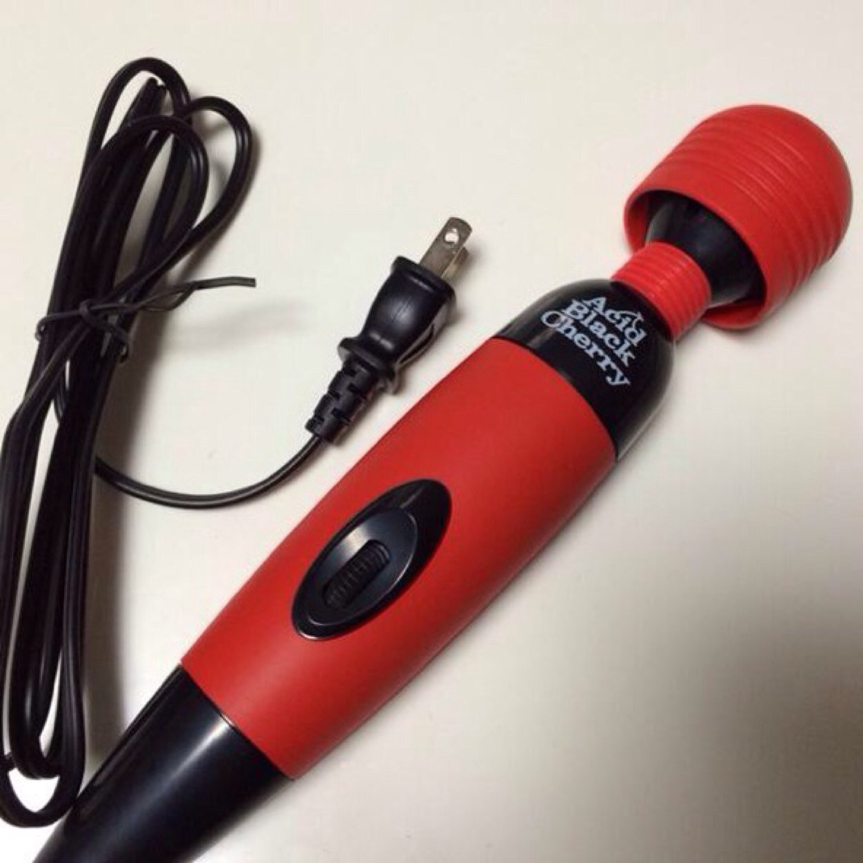 センチメンタルかつナイーブな電気マッサージ器のbot です。ほぼ自動
