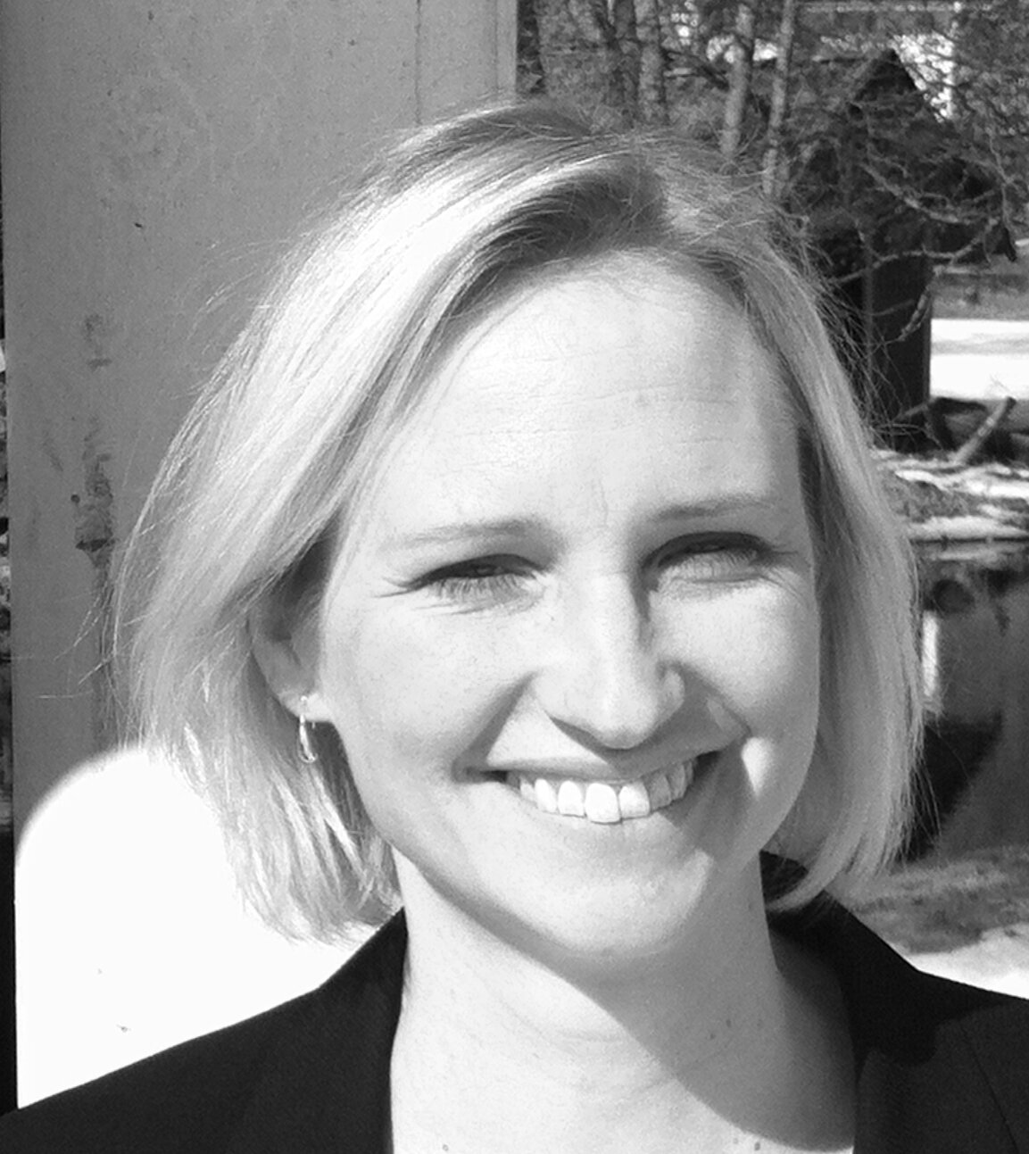Stolt sosse sedan 2006. Kommunalråd i Norberg 2011-2017. Riksdagsledamot i Näringsutskottet. Mamma sedan 2004. Fuskar ibland som bondmora.
