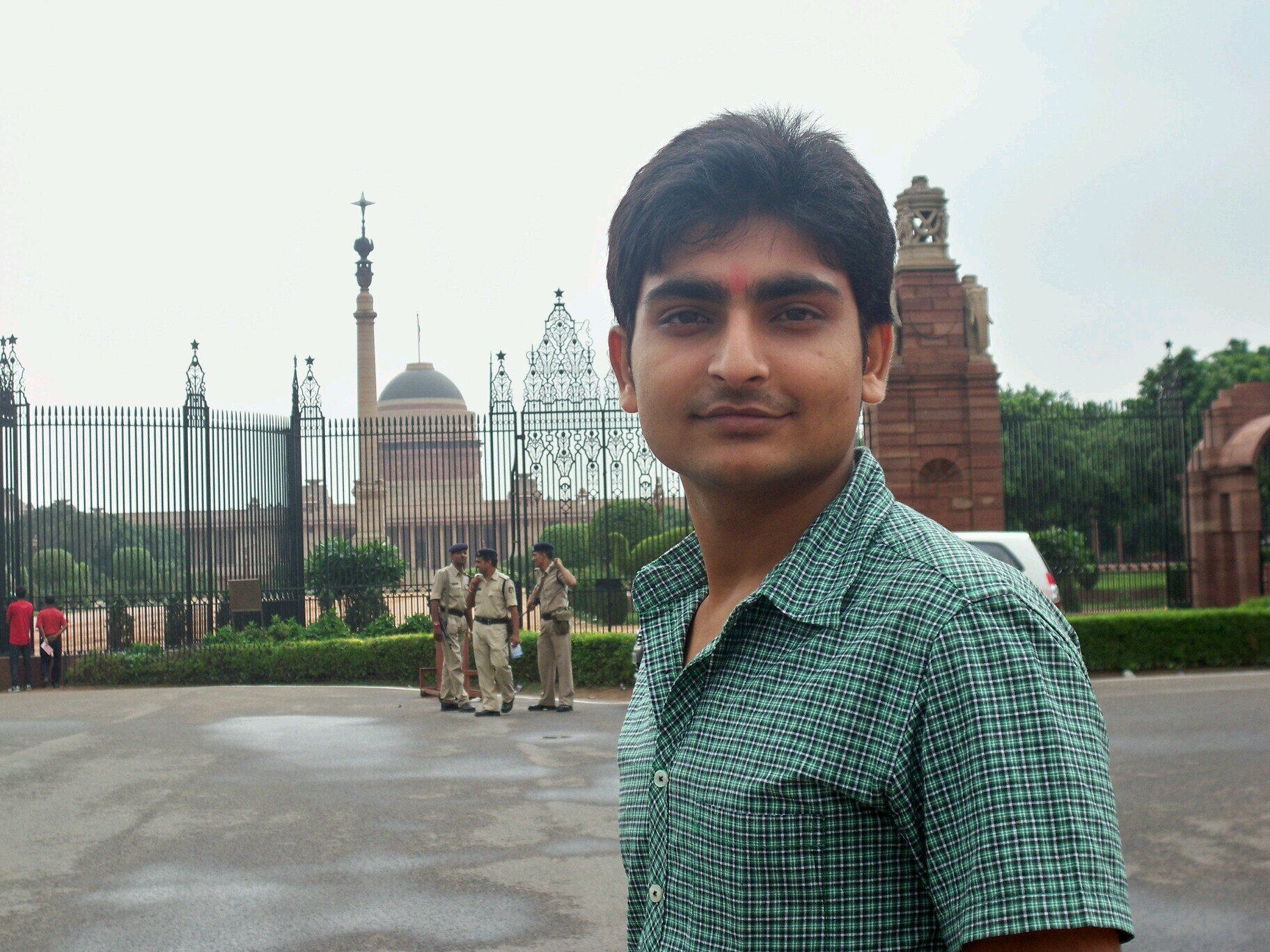 DevashGupta's profile picture. 9 - Extended hours jobber, observer nd #NaMo fan ..