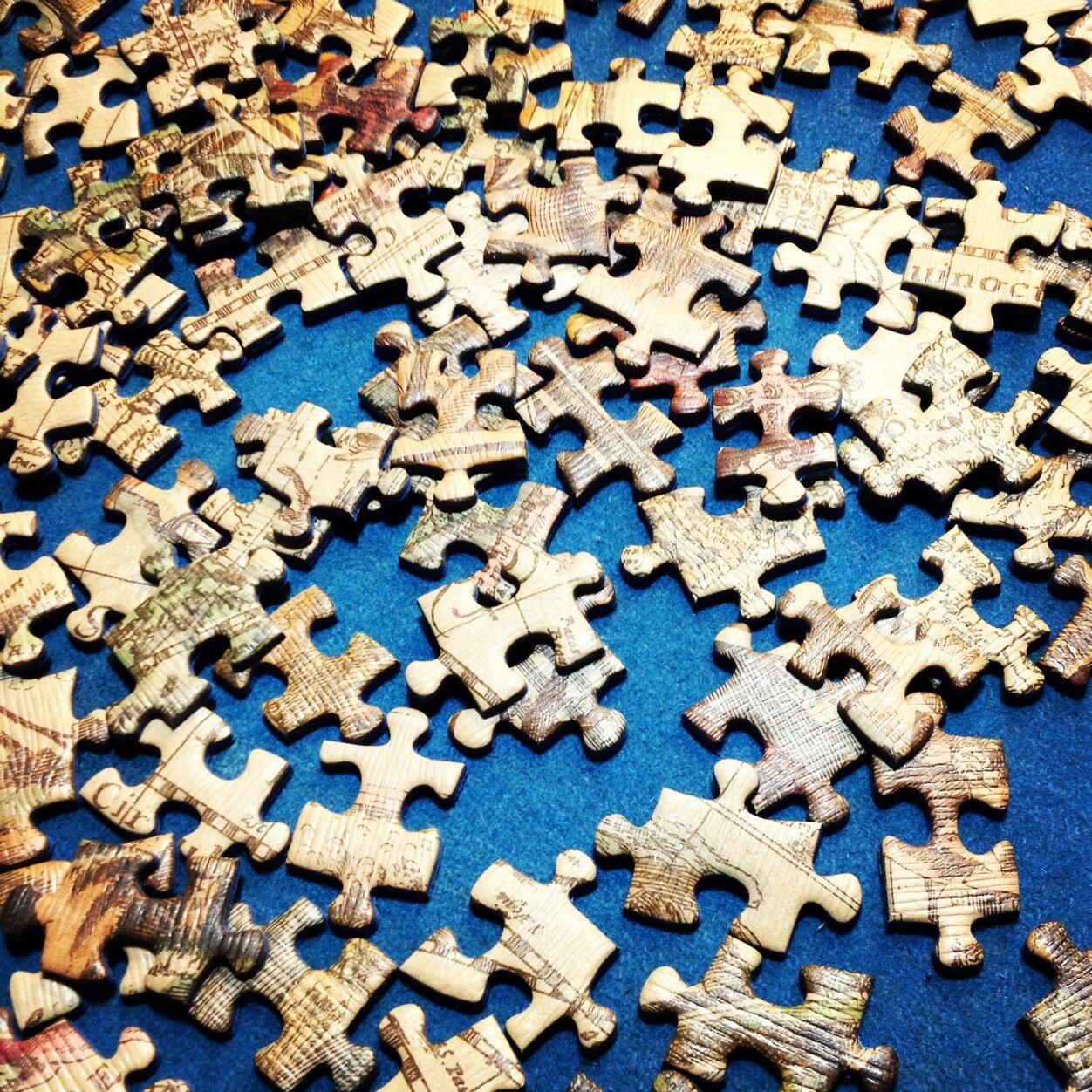 itworksdesigns's profile picture. Thankful tweets...Not!