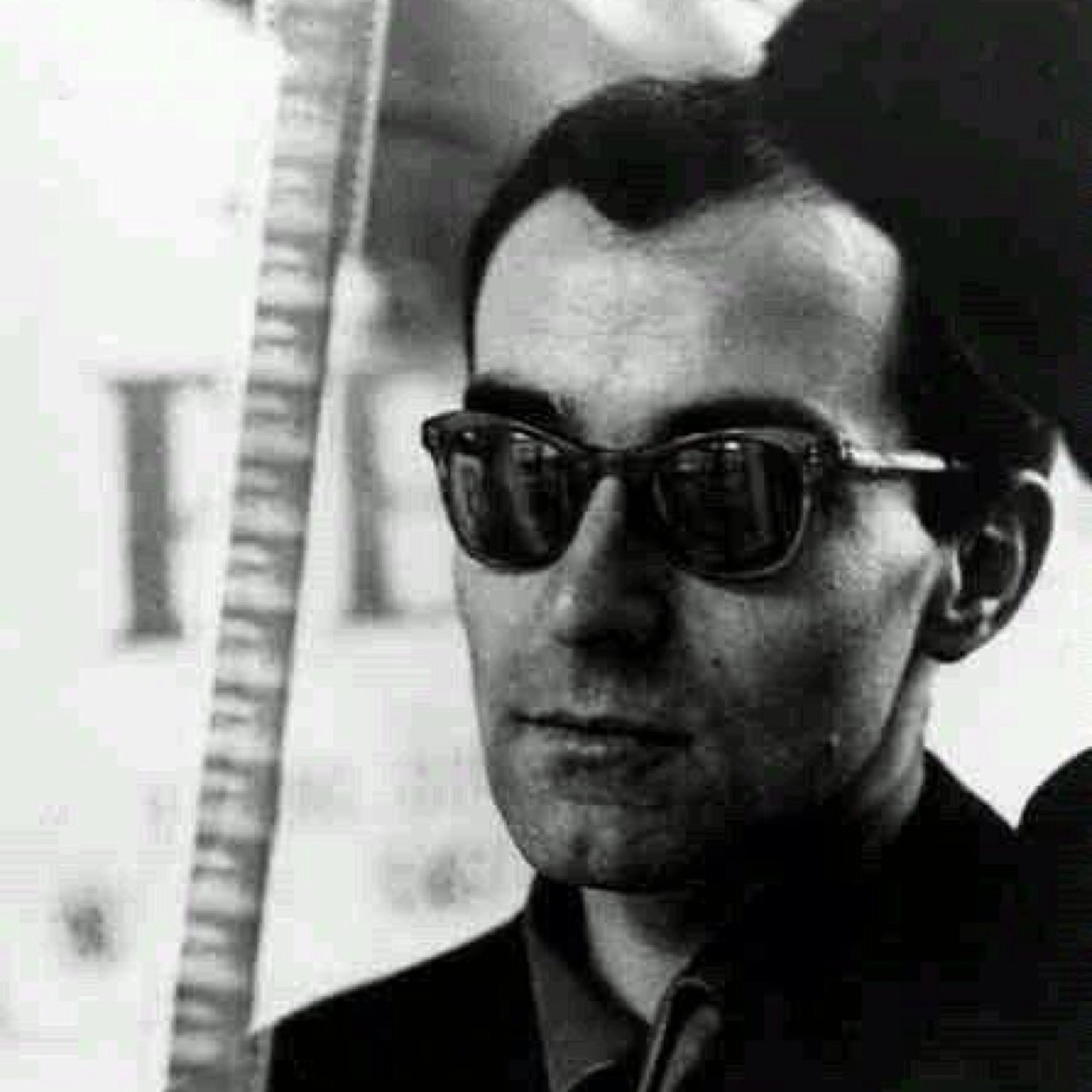 FrenchNewWave's profile picture. Everything Nouvelle Vague. Account curated by Tim_A_Roberts