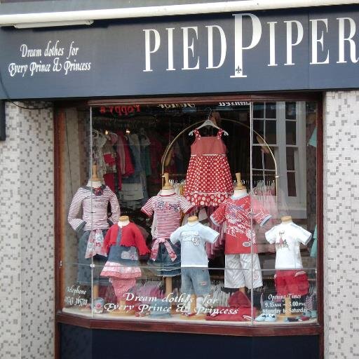 0-14 years Hatley, Sarah Louise, Emile et Rose, Mayoral, LegoWear, Steiff, Bobux and more ...Also beautiful Christening wear Tel:01743 365700 Tweets by Caroline