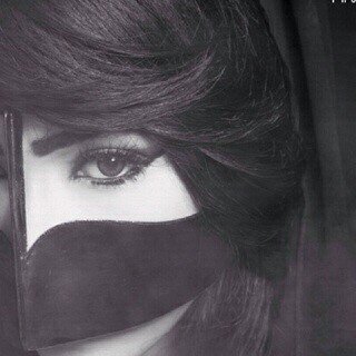 ‏‏انا فتاهہ في 19 من عمري أححب الهلال و مش كل شي أكتبو يمثلني  وشكرا '