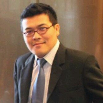 julianashari's profile picture. bukan pe-en-es biasa...