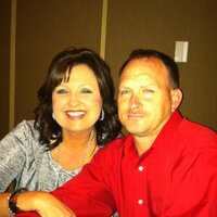 Lisa Lyons (@lisalyons25) 's Twitter Profile