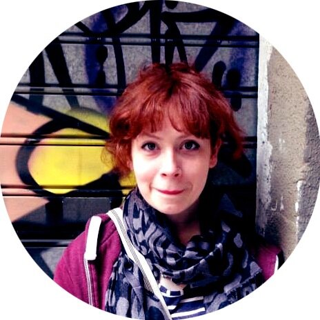 Illustrator. Likes all things irregular.