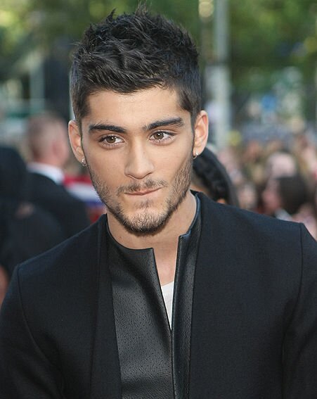 One Direction 0/5 5SOS 0/4 :( Zayns house