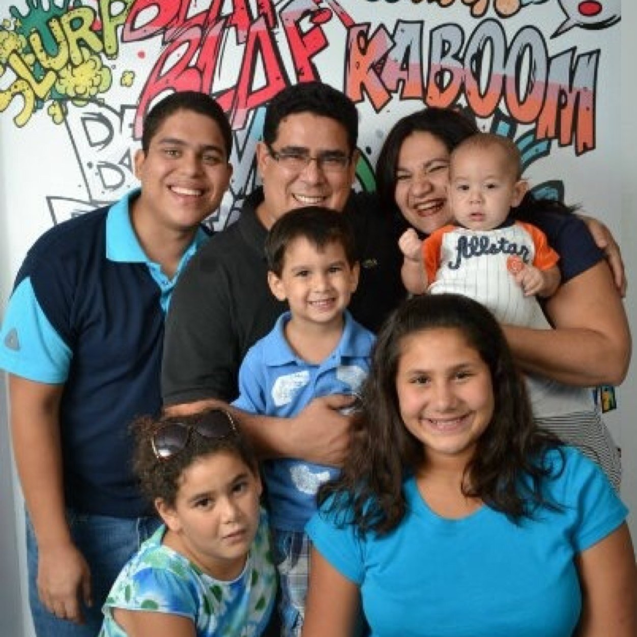 HERNANDOTABARES's profile picture. Papa de myrlen,hevana,hernando y mathias esposo de huglys ,scout , perseverante,trabajador y amigo.