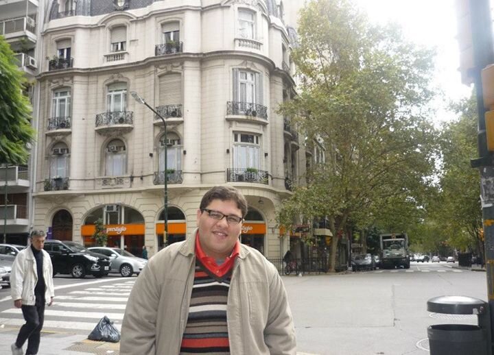 Periodista. Cursando especialización en Periodismo Digital en UAI. Aficionado por la gastronomía.