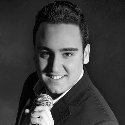 Cantante y bastetano
Instagram:robertogl95