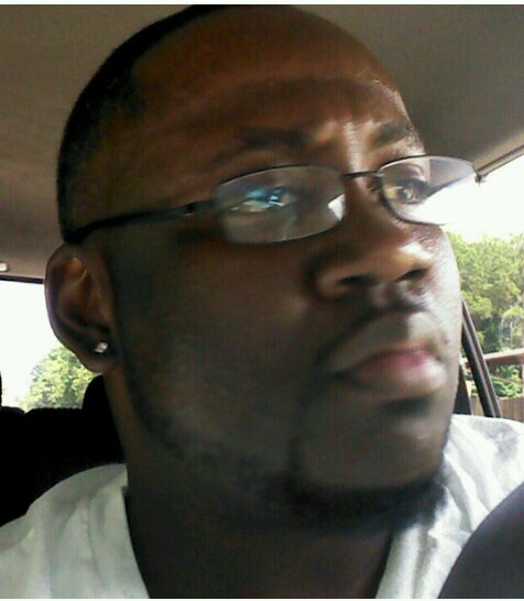 seddy2379's profile picture. Three principles that are important to me, God, Love and Family.........