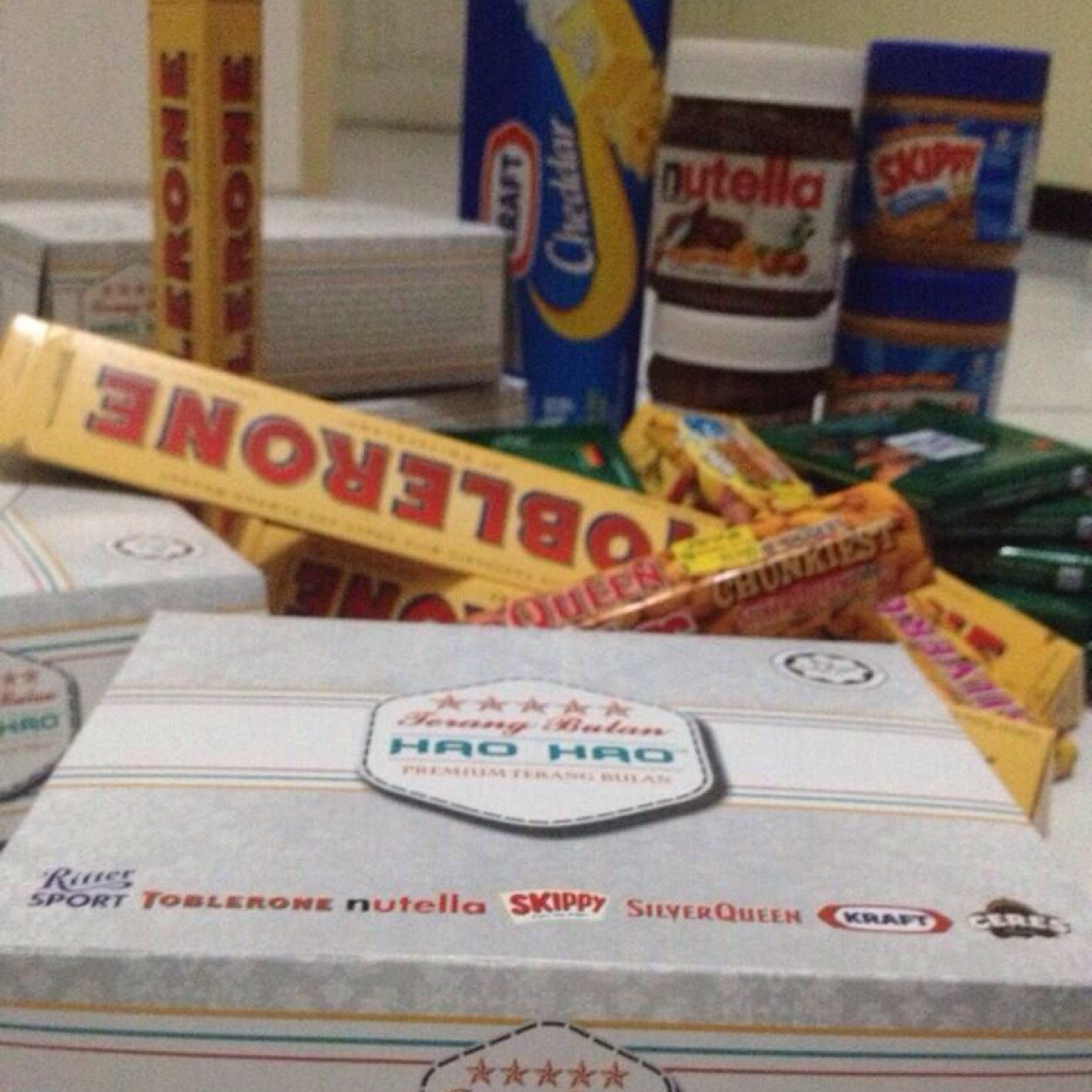 Terang bulan Premium dgn pilihan topping Premium Brands : Toblerone, Nutella, Skippy, Rittersport, Silverqueen, Ceres,& Keju Kraft