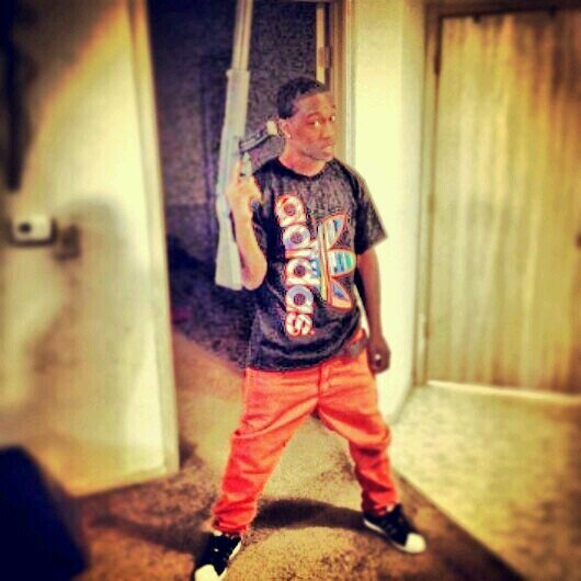 WINNING CUZ WE GETTN ALL PLAYS AND ASSIST!!!! #NinoFree #freecutthroat #freeB #freebigBro MY RAVIN :)