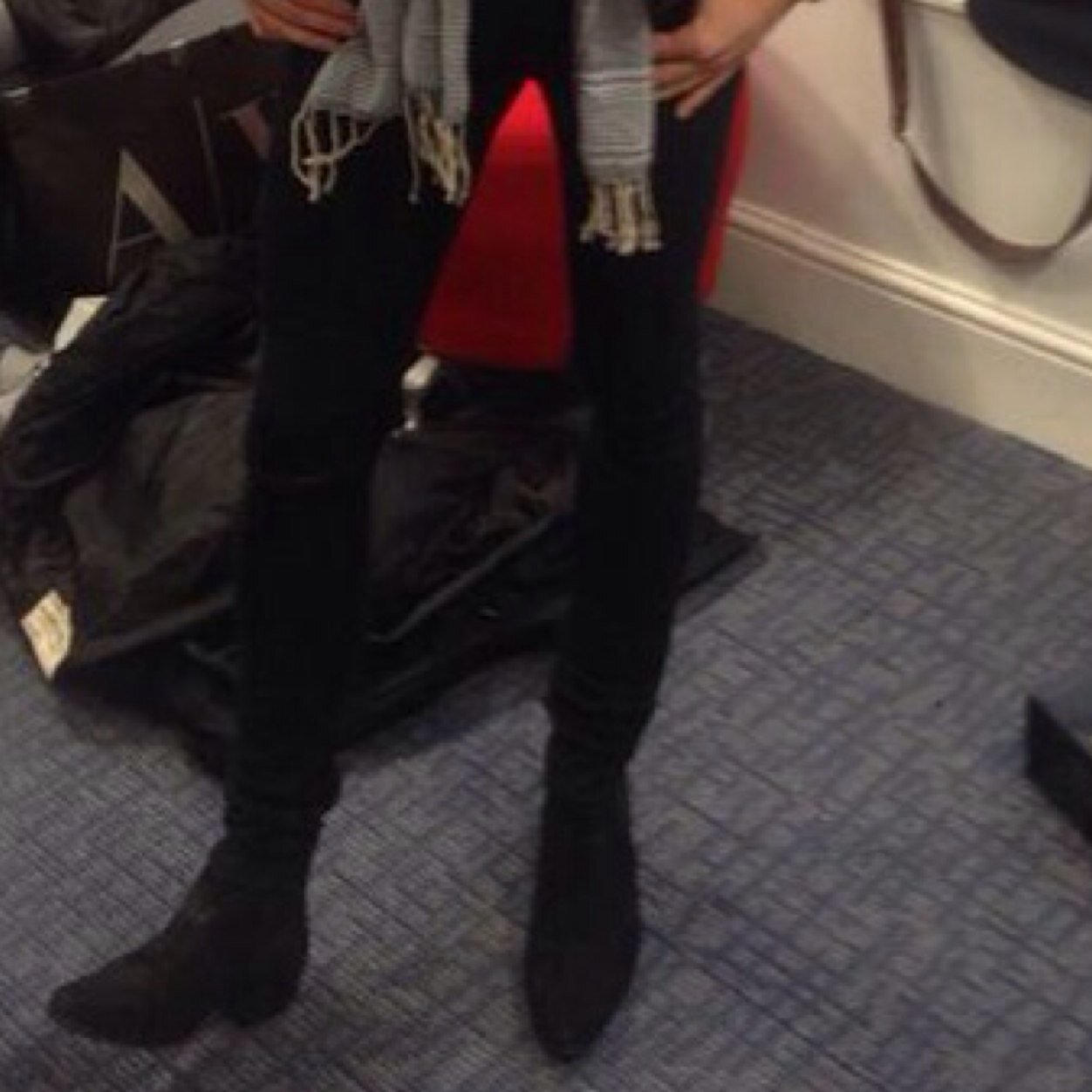 andys_legs's profile picture. Here for Andy Brown's legs. Andy tweeted on 24/2/14 and 15/4/14 so at least he knows his legs exist.