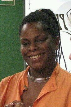 karenprophete's profile picture. 