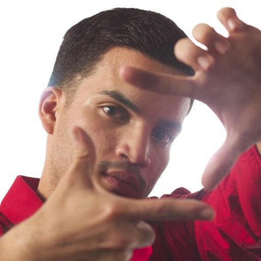Born in the bronx New York.
Full Sail student Pursuing a Bachelors Degree In Recording Engineering, & Business owner.