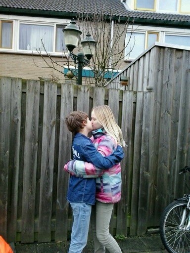 dindin2580's profile picture. 