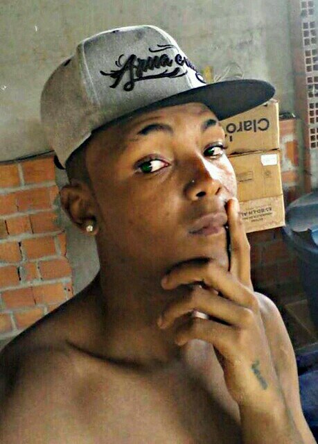 Nem melhor e nem pior, mas sempre buscando meu melhor pra não cair no pior.                        WhatsApp: 71 81917404       Instagram: @will_moreno_