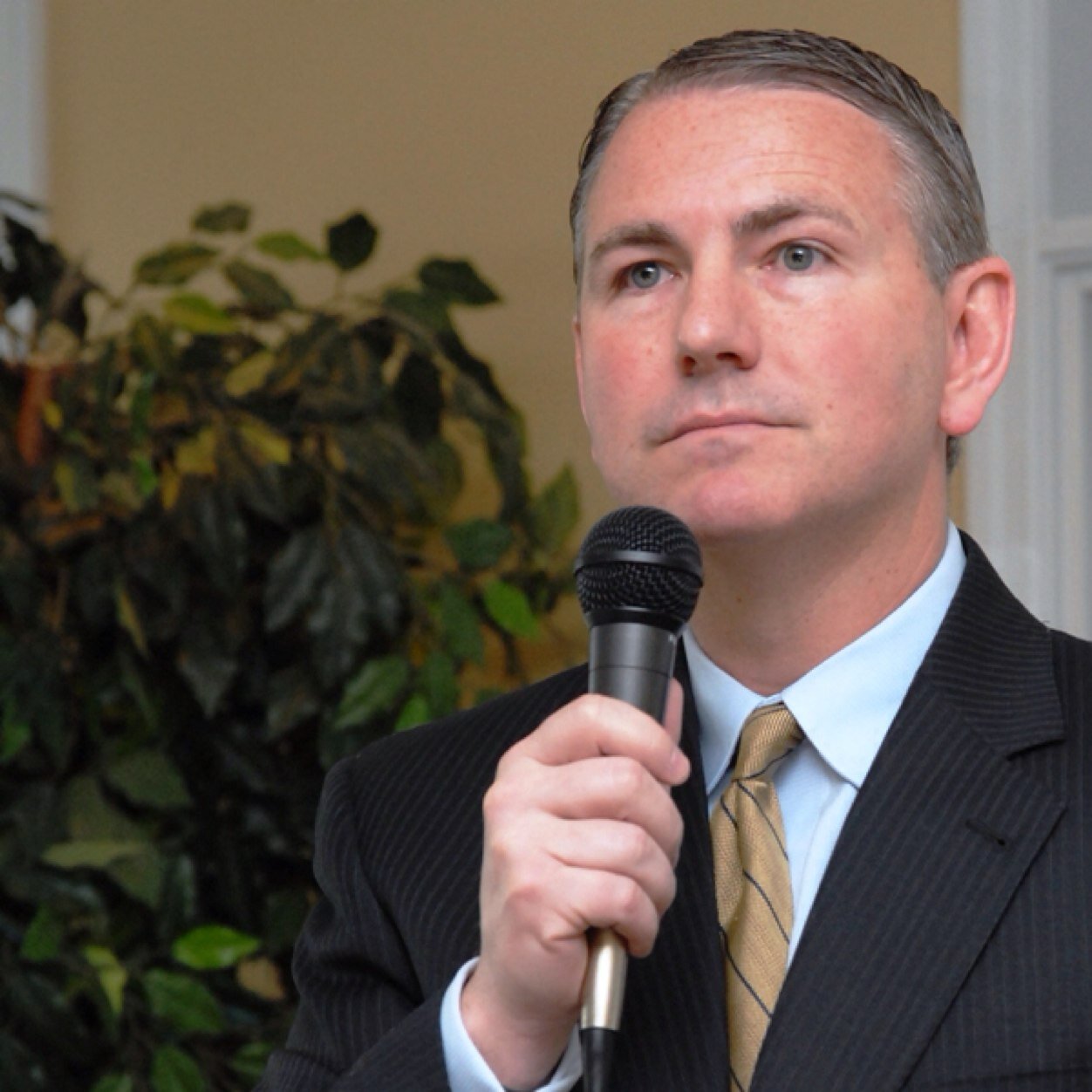 FakeCoachJones's profile picture. I'm a nice guy. Just trying to get the hang of this basketball thing. Go Gators! *Not affiliated with the real Donnie Jones*