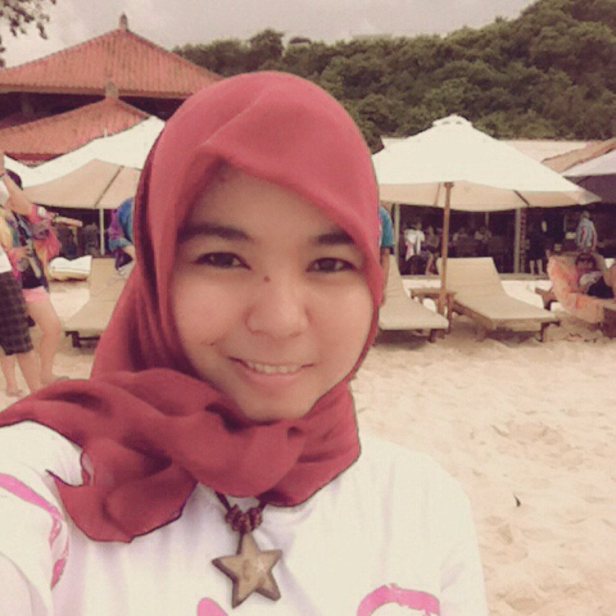 ranibup's profile picture. Mengerjakan apa yang saya suka.