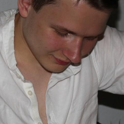 VivaBavaria's profile picture. Fußballverrückter mit Herz für Augsburg und München; Hobbypolitiker, Reisender, überzeugter Bahnkunde und manchmal auch Ingenieur; lässt Maschinen lernen;